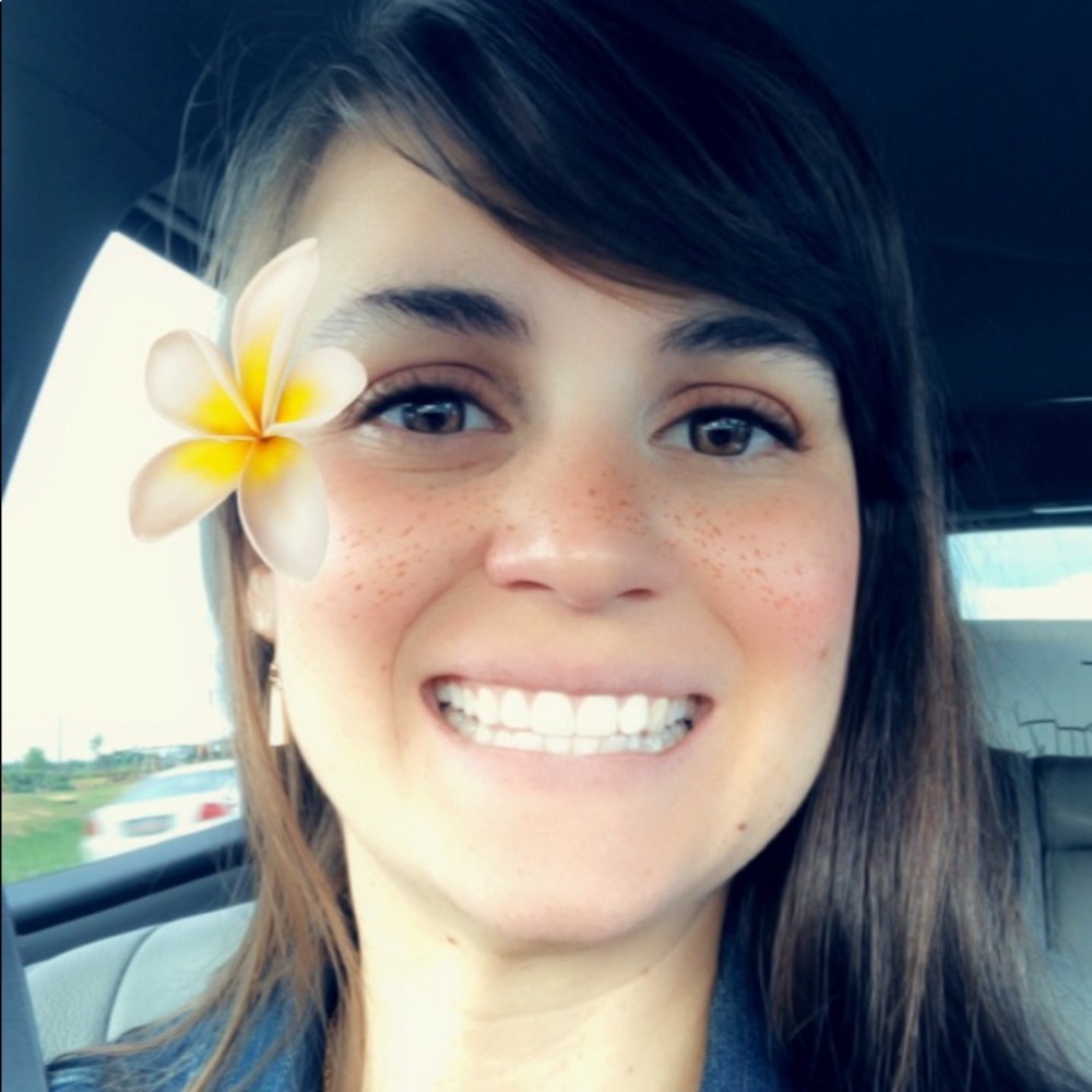 Meet your Posher, Jennifer